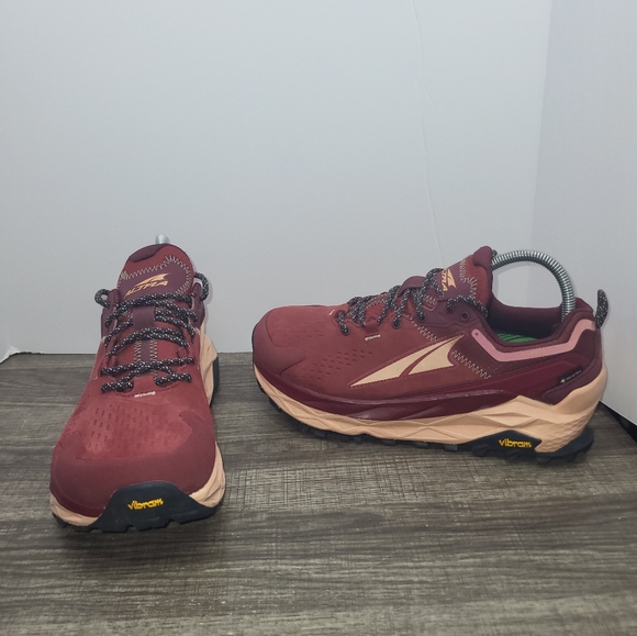 Altra Women's Olympus 5 Hike Low GTX Hiking Shoes Size 9.5 Burgundy Peach - Picture 1 of 10